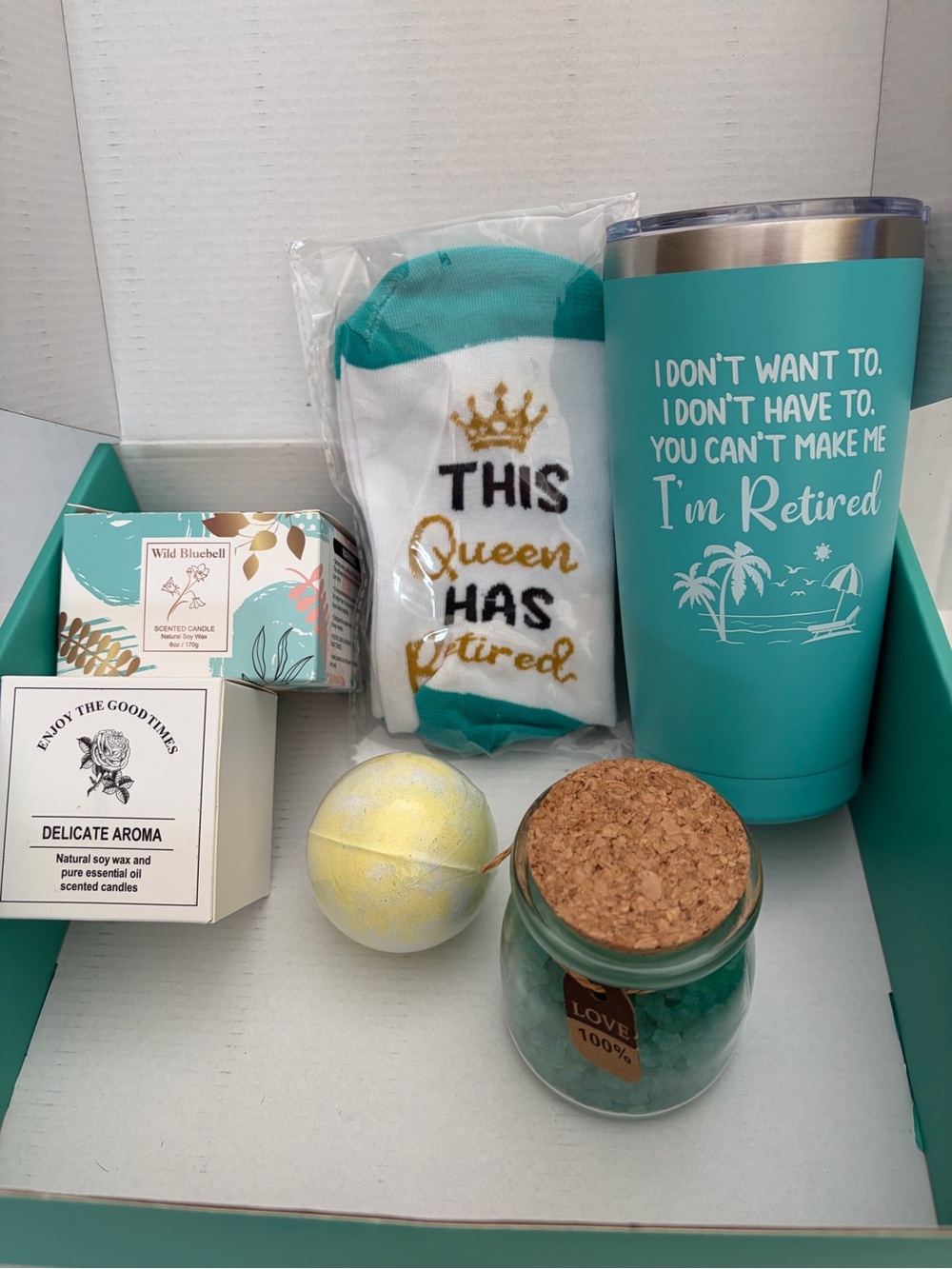 Turquoise Retired Queen Spa Gift Set - Bath Soak & Tumbler